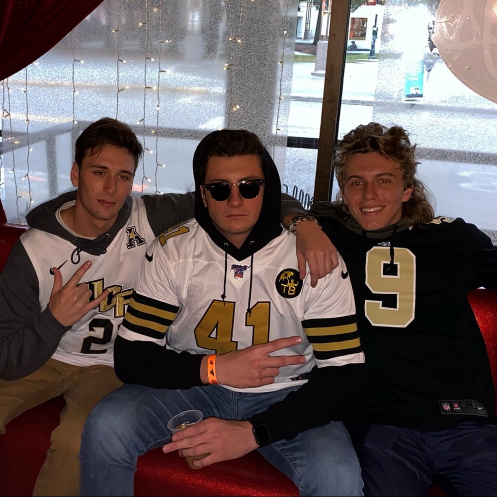 Meet your Posher, Dominick